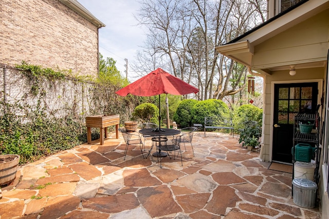 504 Fleetwood Dr, Lookout Mountain, TN 37350 - view of patio with outdoor dining area