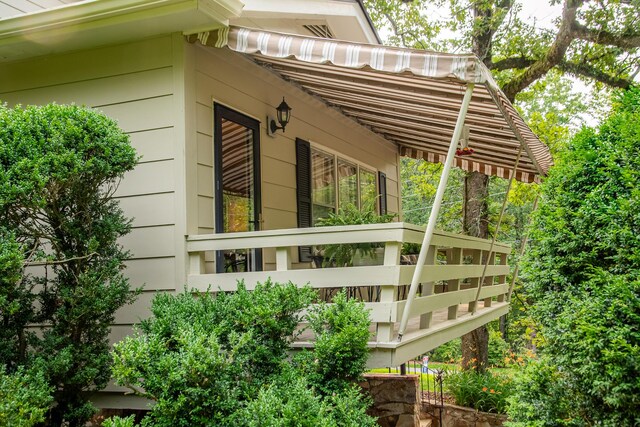 504 Fleetwood Dr, Lookout Mountain, TN 37350 - view of side of property