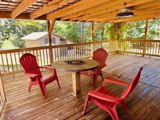 7015 Gamble Rd, Birchwood, TN 37308 - view of deck