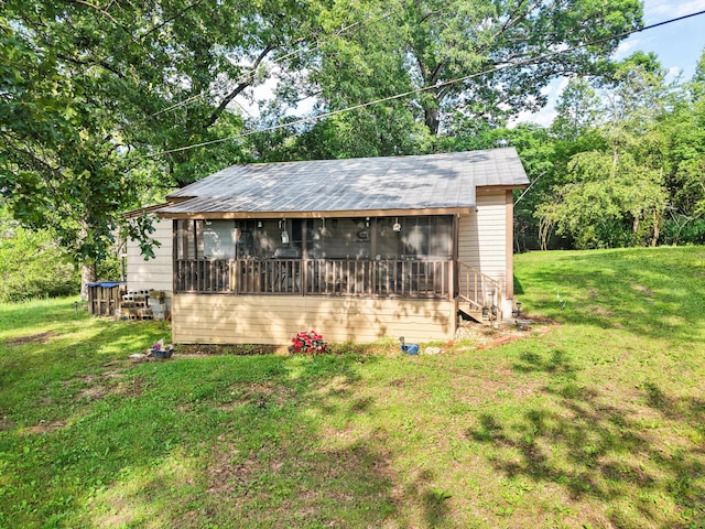 3650 Waring Rd, Dalton, GA 30721 - view of front of home featuring a sunroom and a front lawn