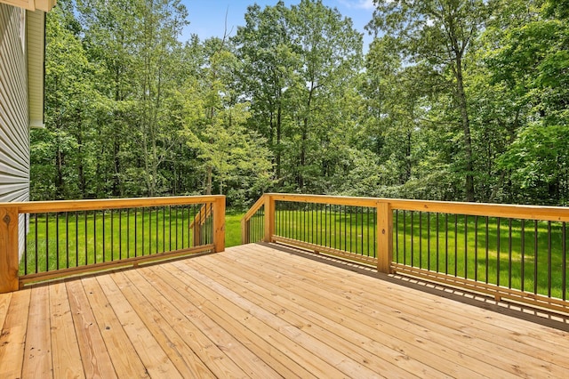 338 Kerry Ln, Soddy Daisy, TN 37379 - wooden deck with a yard