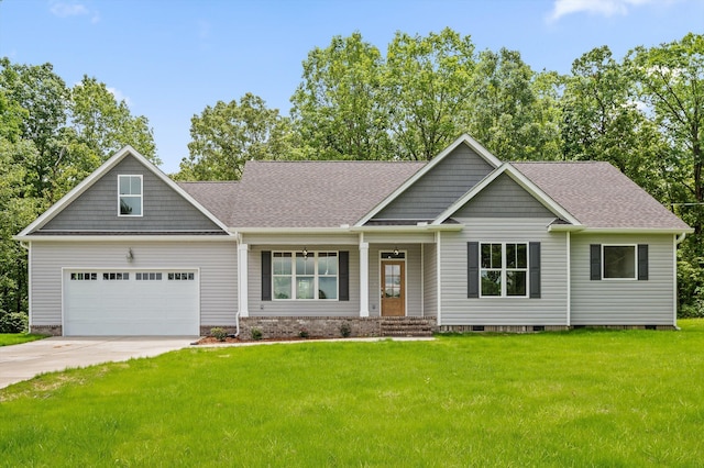338 Kerry Ln, Soddy Daisy, TN 37379 - craftsman house with a porch, crawl space, driveway, a front yard, and roof with shingles