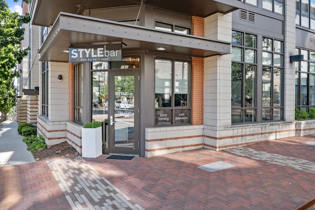 129 Walnut St Unit 212, Chattanooga, TN 37403 - entrance to property with brick siding