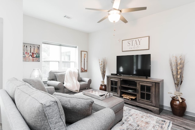 804 Riverfront Pkwy Unit 307, Chattanooga, TN 37402 - living room with wood finished floors, ceiling fan, and baseboards