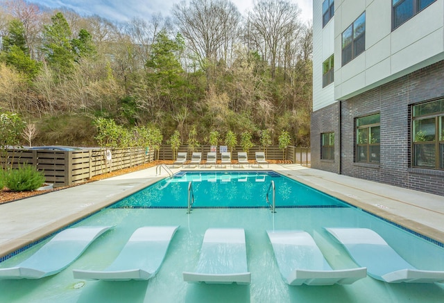 804 Riverfront Pkwy Unit 307, Chattanooga, TN 37402 - view of community pool