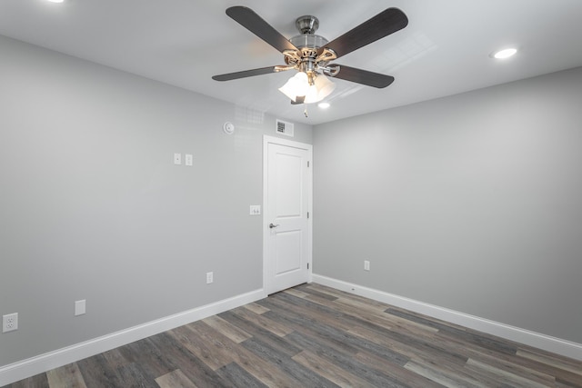 900 Mountain Creek Rd Unit 300, Chattanooga, TN 37405 - unfurnished room featuring dark wood-type flooring, baseboards, recessed lighting, and ceiling fan