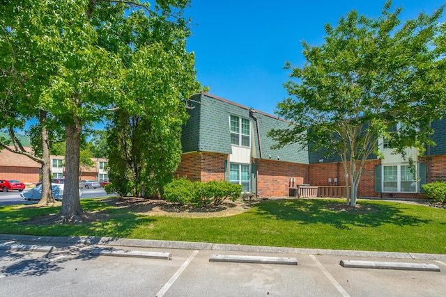 900 Mountain Creek Rd Unit 300, Chattanooga, TN 37405 - view of property featuring uncovered parking