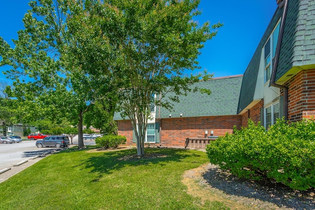 900 Mountain Creek Rd Unit 300, Chattanooga, TN 37405 - view of grassy yard