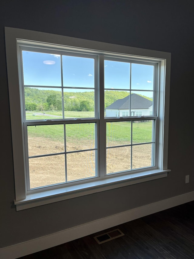 4958 Old State Highway 28, Dunlap, TN 37327 - detailed view of wood finished floors and baseboards