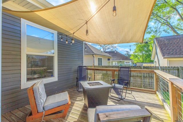 2104 Oak St, Chattanooga, TN 37404 - deck with a fire pit