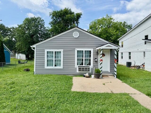 1812 E 13th St, Chattanooga, TN 37404 - bungalow-style house with central AC