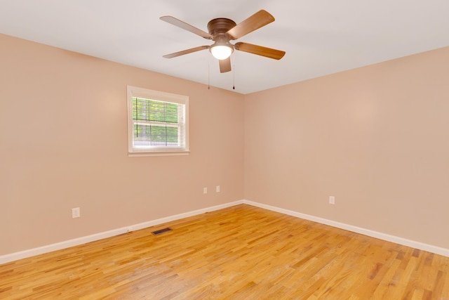 347 Highland Dr, Dunlap, TN 37327 - empty room featuring light wood-type flooring, baseboards, and a ceiling fan