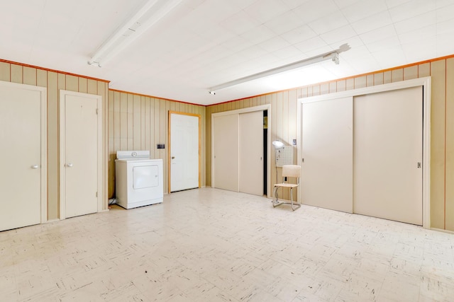 208 Barbara Ln, Chattanooga, TN 37411 - basement with washer / dryer, tile patterned floors, and wooden walls