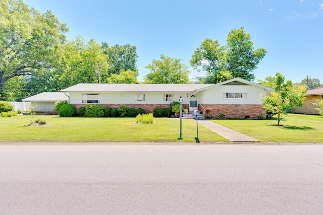 208 Barbara Ln, Chattanooga, TN 37411 - single story home featuring a front lawn
