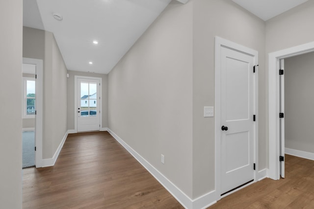 2732 Butlers Green Cir Unit 27, Chattanooga, TN 37421 - hallway featuring wood finished floors, baseboards, lofted ceiling, and recessed lighting