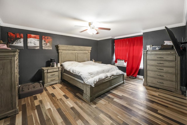 320 Marble Top Rd, Chickamauga, GA 30707 - bedroom featuring wood finished floors, crown molding, a ceiling fan, and cooling unit