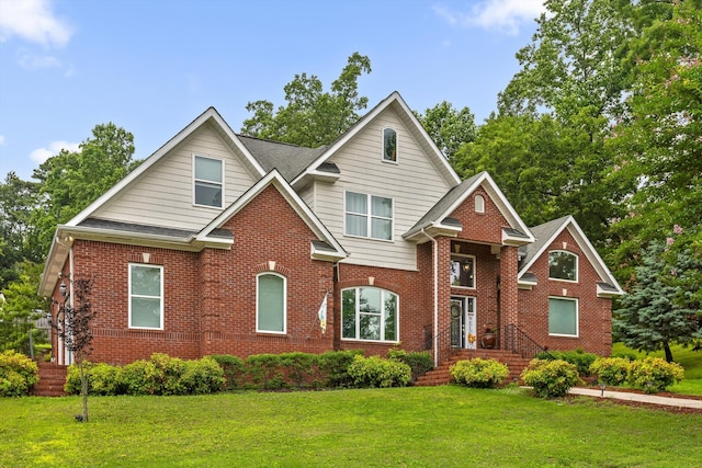 604 Lenna Ln, Dalton, GA 30720 - traditional home featuring brick siding and a front yard