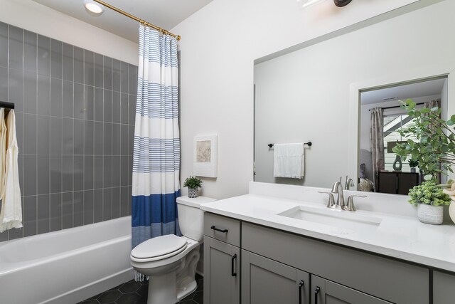 1522 Little Sorrel Rd Unit 034, Hixson, TN 37343 - full bathroom featuring vanity, toilet, shower / bathtub combination with curtain, and tile patterned flooring