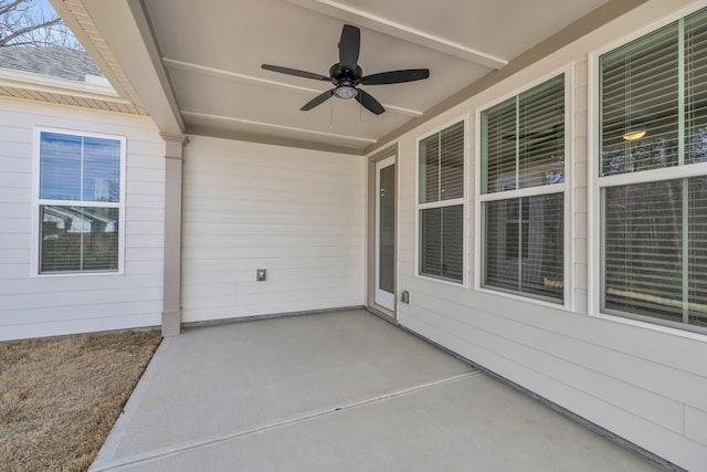 2592 Butlers Green Cir Unit 9, Chattanooga, TN 37421 - view of patio with ceiling fan