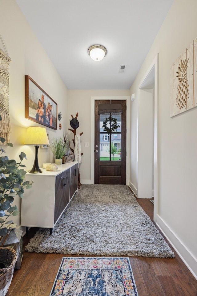 1590 Buttonwood Unit 20, Chattanooga, TN 37421 - entrance foyer featuring wood finished floors and baseboards