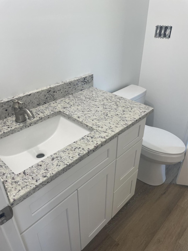2105 Wisdom St, Chattanooga, TN 37406 - half bath with wood finished floors and vanity