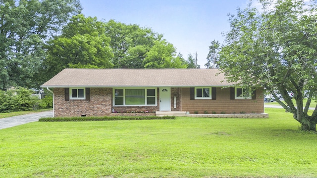 1331 Phils Dr, Chattanooga, TN 37421 - ranch-style home featuring a front lawn, roof with shingles, crawl space, and brick siding