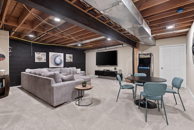 9334 Royal Mountain Dr, Chattanooga, TN 37421 - living room with carpet