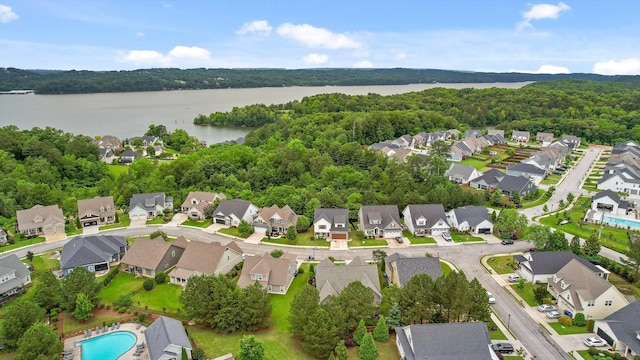4867 Preserve Dr, Chattanooga, TN 37416 - aerial view of property and surrounding area with nearby suburban area, a heavily wooded area, and a nearby body of water