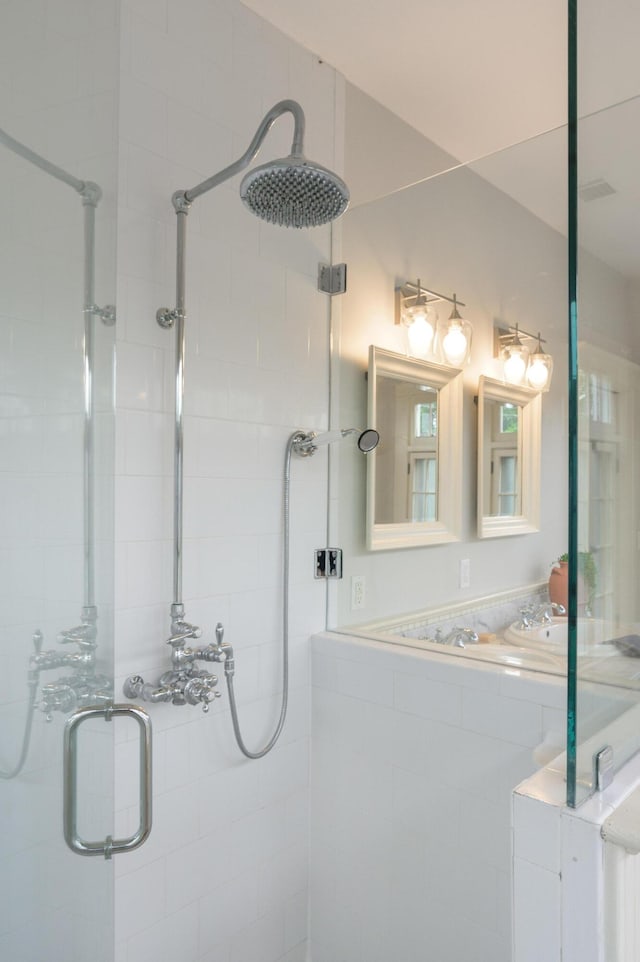 1501 Chamberlain Ave, Chattanooga, TN 37404 - bathroom with a shower stall and vanity