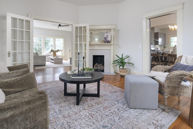 1501 Chamberlain Ave, Chattanooga, TN 37404 - living room featuring plenty of natural light, a chandelier, and wood finished floors