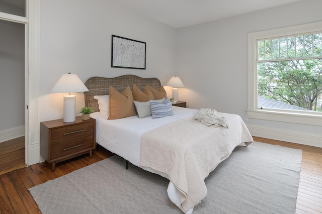 1501 Chamberlain Ave, Chattanooga, TN 37404 - bedroom featuring wood finished floors and baseboards