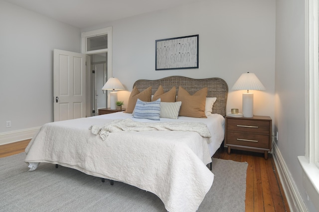 1501 Chamberlain Ave, Chattanooga, TN 37404 - bedroom with wood finished floors