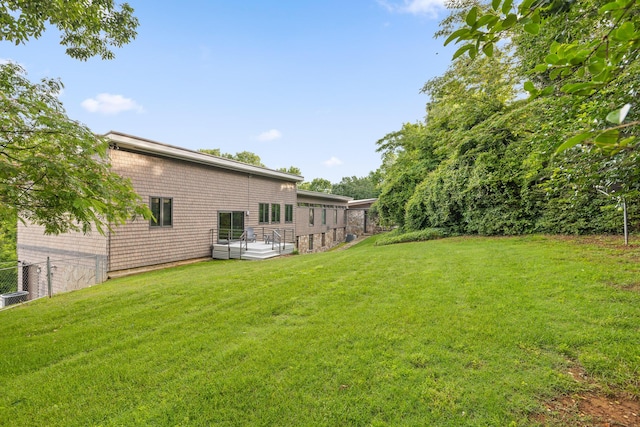 702 S Crest Rd, Chattanooga, TN 37404 - view of yard with a wooden deck