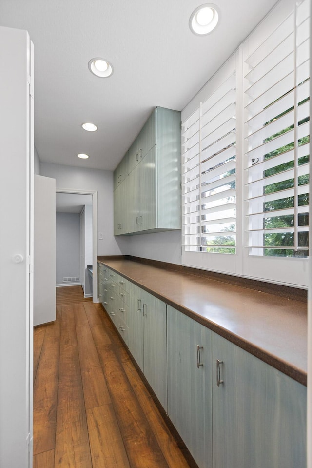 702 S Crest Rd, Chattanooga, TN 37404 - corridor featuring dark wood-type flooring and recessed lighting