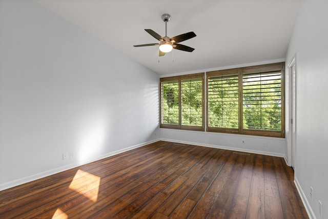 702 S Crest Rd, Chattanooga, TN 37404 - unfurnished room featuring a ceiling fan, hardwood / wood-style floors, baseboards, and vaulted ceiling