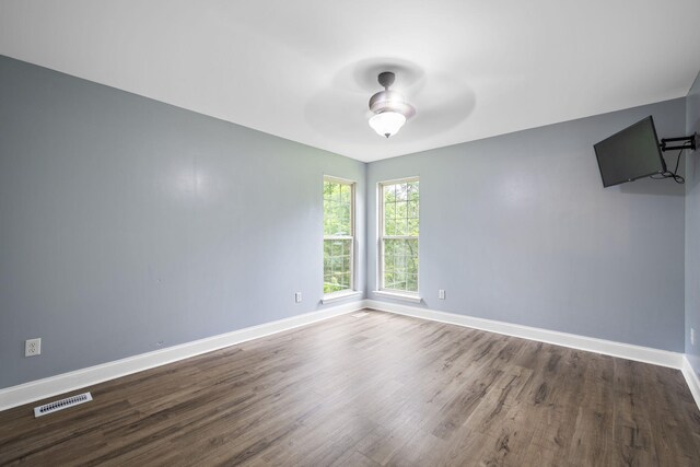 1804 Staghorn Dr, Soddy Daisy, TN 37379 - unfurnished room with ceiling fan, dark wood-style flooring, and baseboards