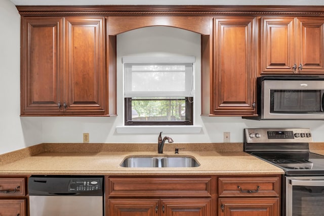 2434 Haven Cove Ln, Chattanooga, TN 37421 - kitchen with stainless steel appliances and a sink