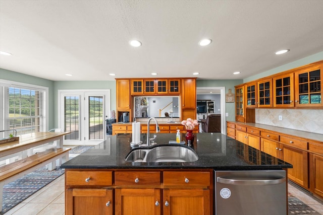 727 E Dumplin Valley Rd, Jefferson City, TN 37760 - kitchen with a sink, stainless steel dishwasher, backsplash, a kitchen island with sink, and recessed lighting