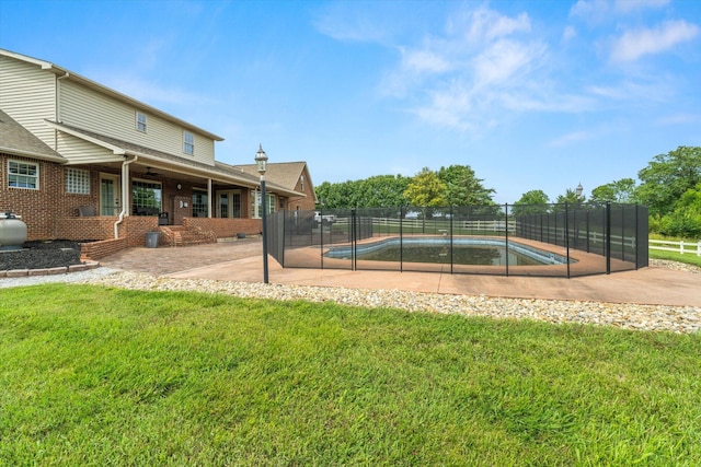 727 E Dumplin Valley Rd, Jefferson City, TN 37760 - view of yard featuring a patio area