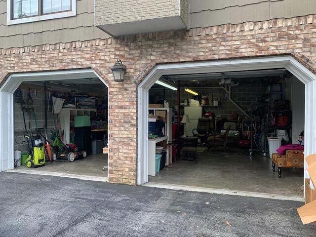 270 Rolling Meadows Dr, Ringgold, GA 30736 - view of garage