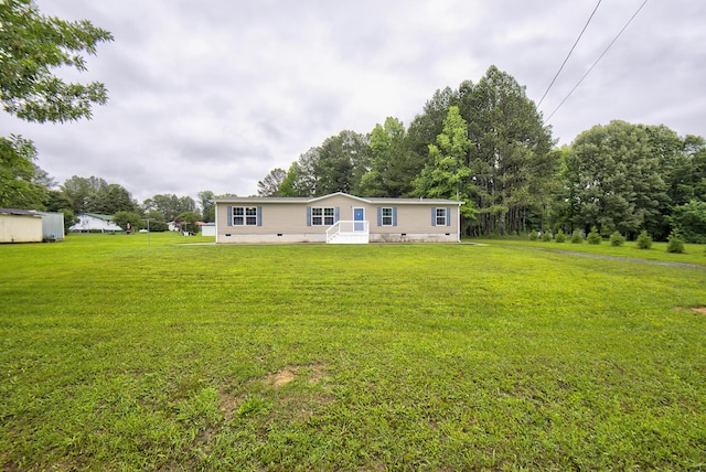 452 Davenport Rd, Resaca, GA 30735 - back of house featuring crawl space and a lawn