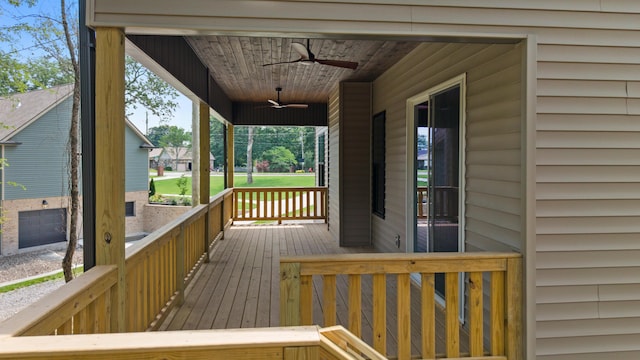 300 Dogwood Ln, Fort Oglethorpe, GA 30742 - wooden deck with ceiling fan