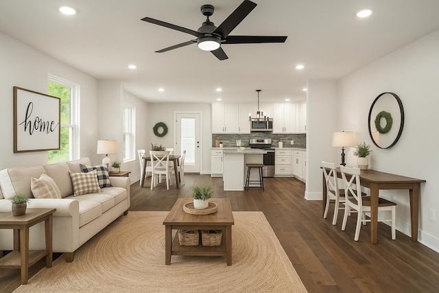 3914 Bennett Rd, Chattanooga, TN 37412 - living room with dark wood-style flooring, ceiling fan, recessed lighting, and baseboards