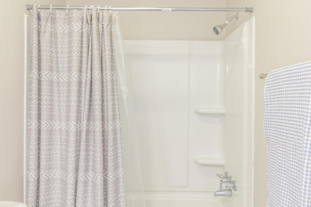 4907 Mccallie Ave, Apison, TN 37302 - full bath with shower / bathtub combination with curtain