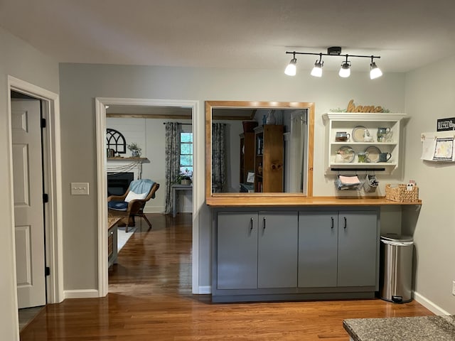 610 Hickory Ridge Trl, Ringgold, GA 30736 - bar with wood finished floors and baseboards