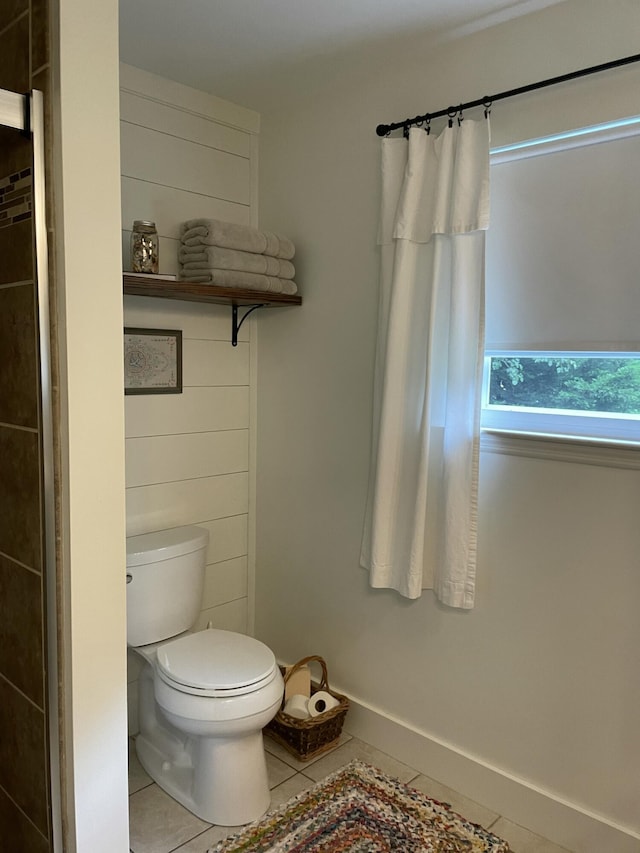 610 Hickory Ridge Trl, Ringgold, GA 30736 - full bathroom with tile patterned flooring, toilet, and baseboards