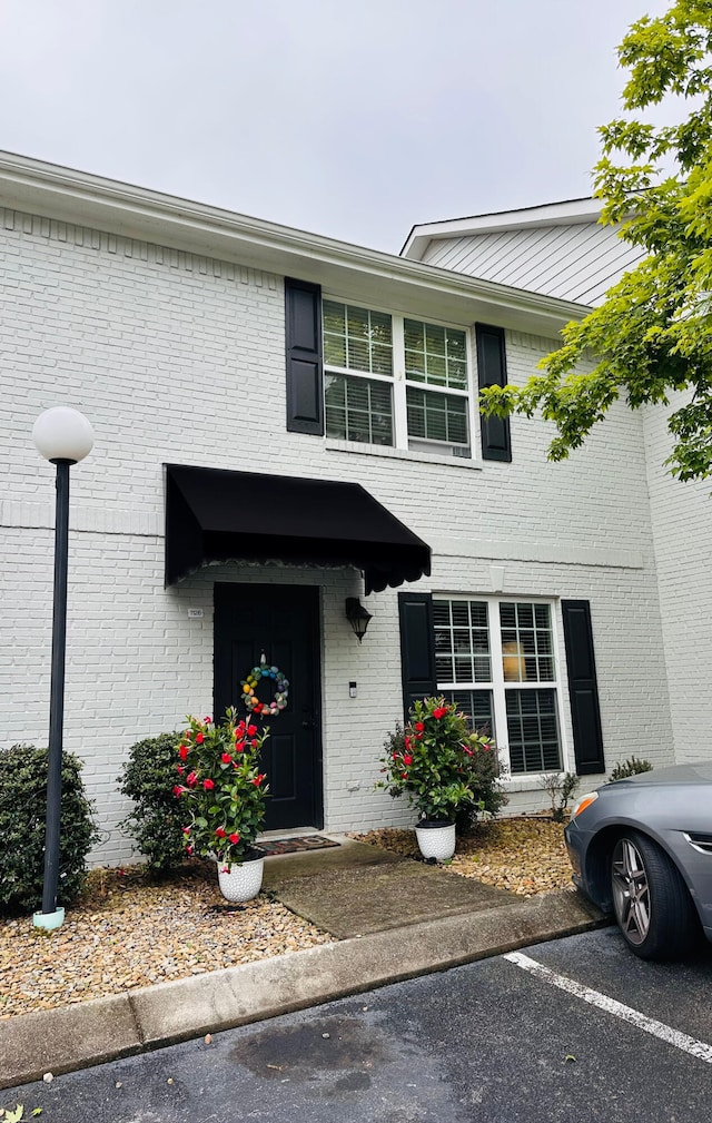 1126 Maple Tree Ln, Chattanooga, TN 37421 - view of front of property with brick siding and uncovered parking