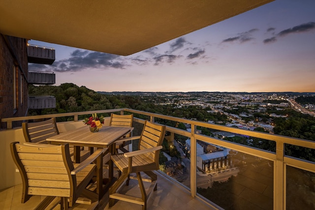 1131 Stringers Ridge Rd Unit 12E, Chattanooga, TN 37405 - balcony featuring outdoor dining space