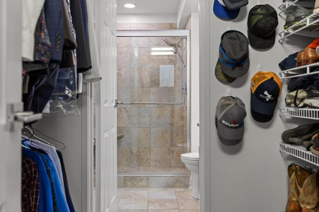 1131 Stringers Ridge Rd Unit 12B, Chattanooga, TN 37405 - full bath featuring a shower stall, toilet, and recessed lighting