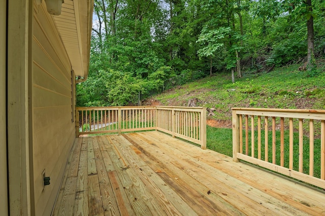 1714 S Crest Manor Ln, Chattanooga, TN 37404 - wooden deck with view of scattered trees
